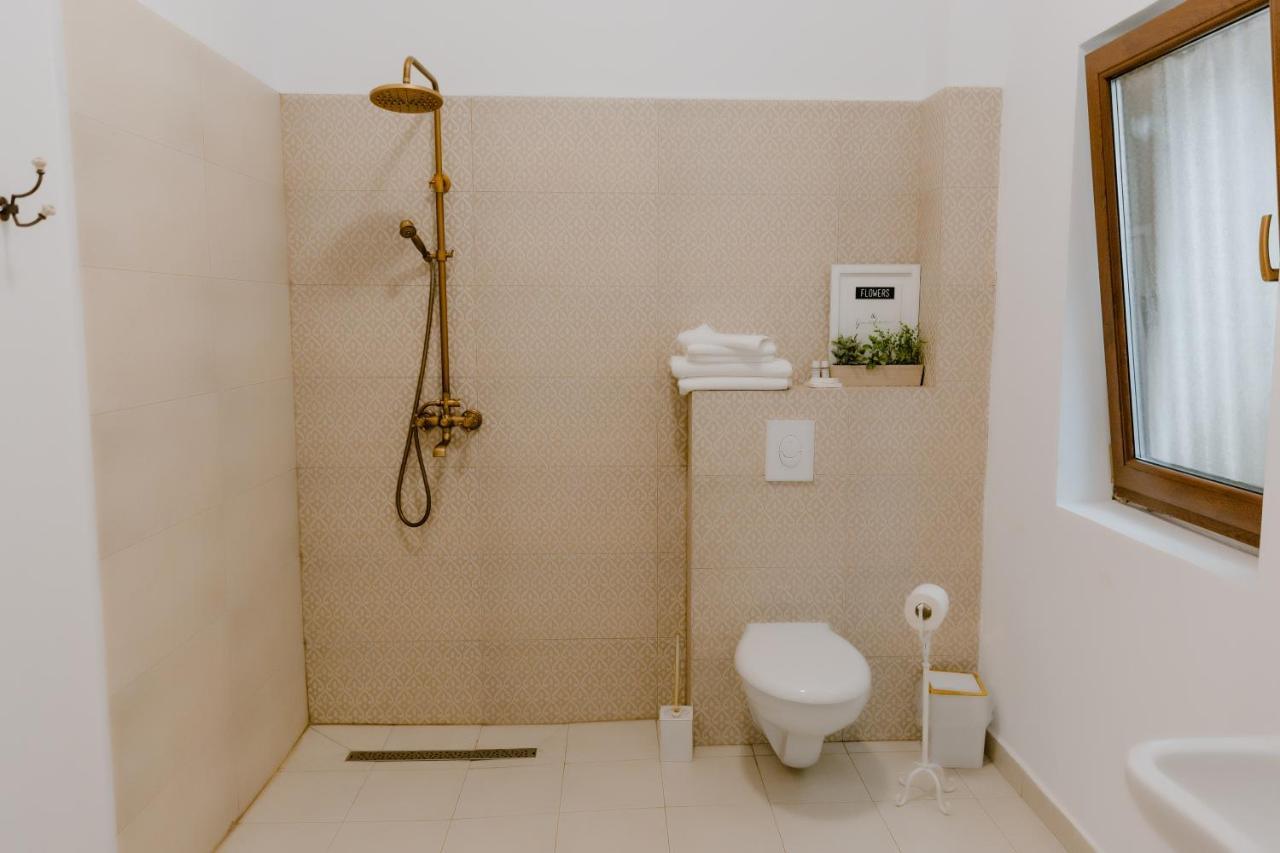 La Fontaine Ξενοδοχείο Χουνεντοάρα Εξωτερικό φωτογραφία